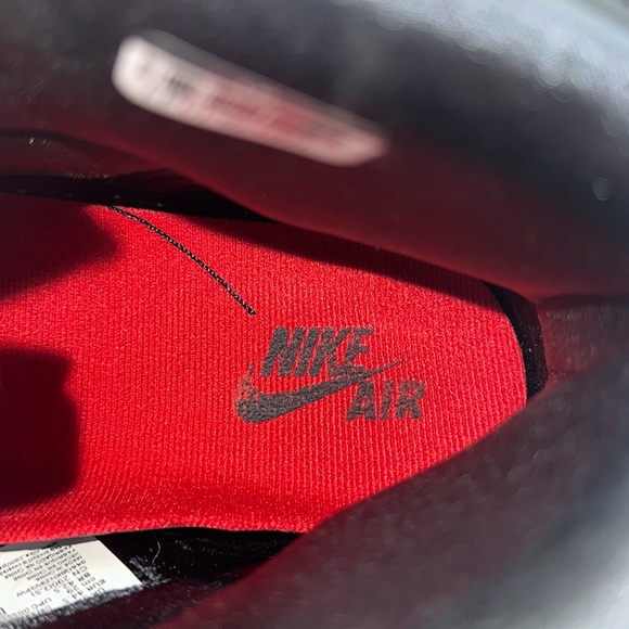 USED Nike Women’s Air Jordan 1 Retro High OG Satin Bred FD4810-061 No Box - Picture 7 of 7